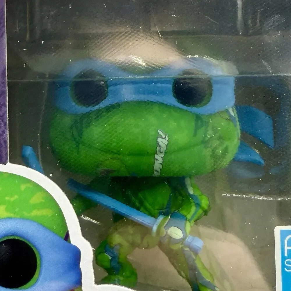 Leonardo Artist Series #56 TMNT Funko Pop! Figure Hard Case NEW Sealed See Notes